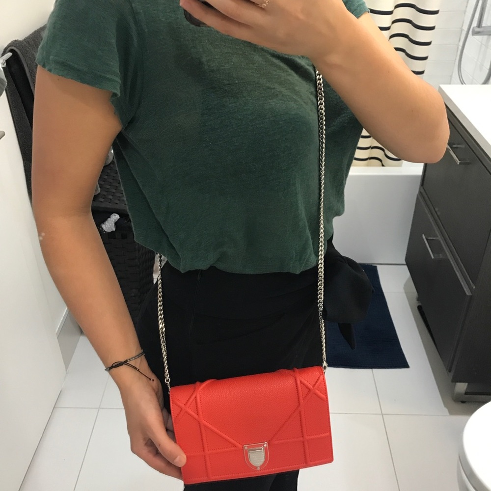 Dior Diorama Calfskin Red Clutch - like new - Picture 4 of 4
